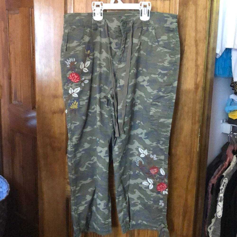 Style & co capri